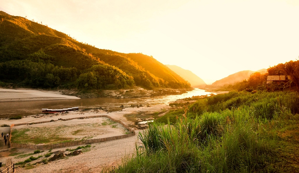 Nordlaos Flussfahrt Pak Ou